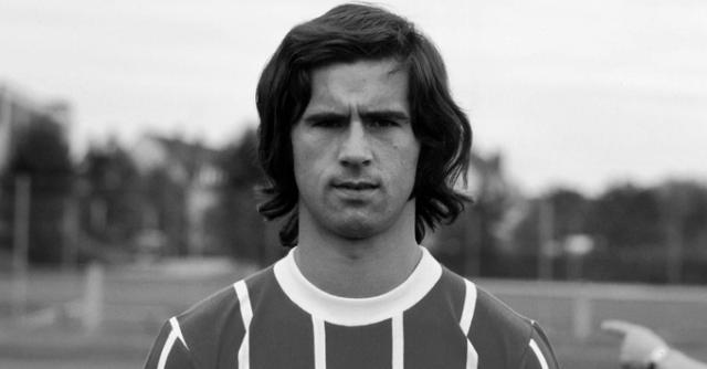 拜仁官方：足坛名宿盖德·穆勒今晨逝世 享年75岁